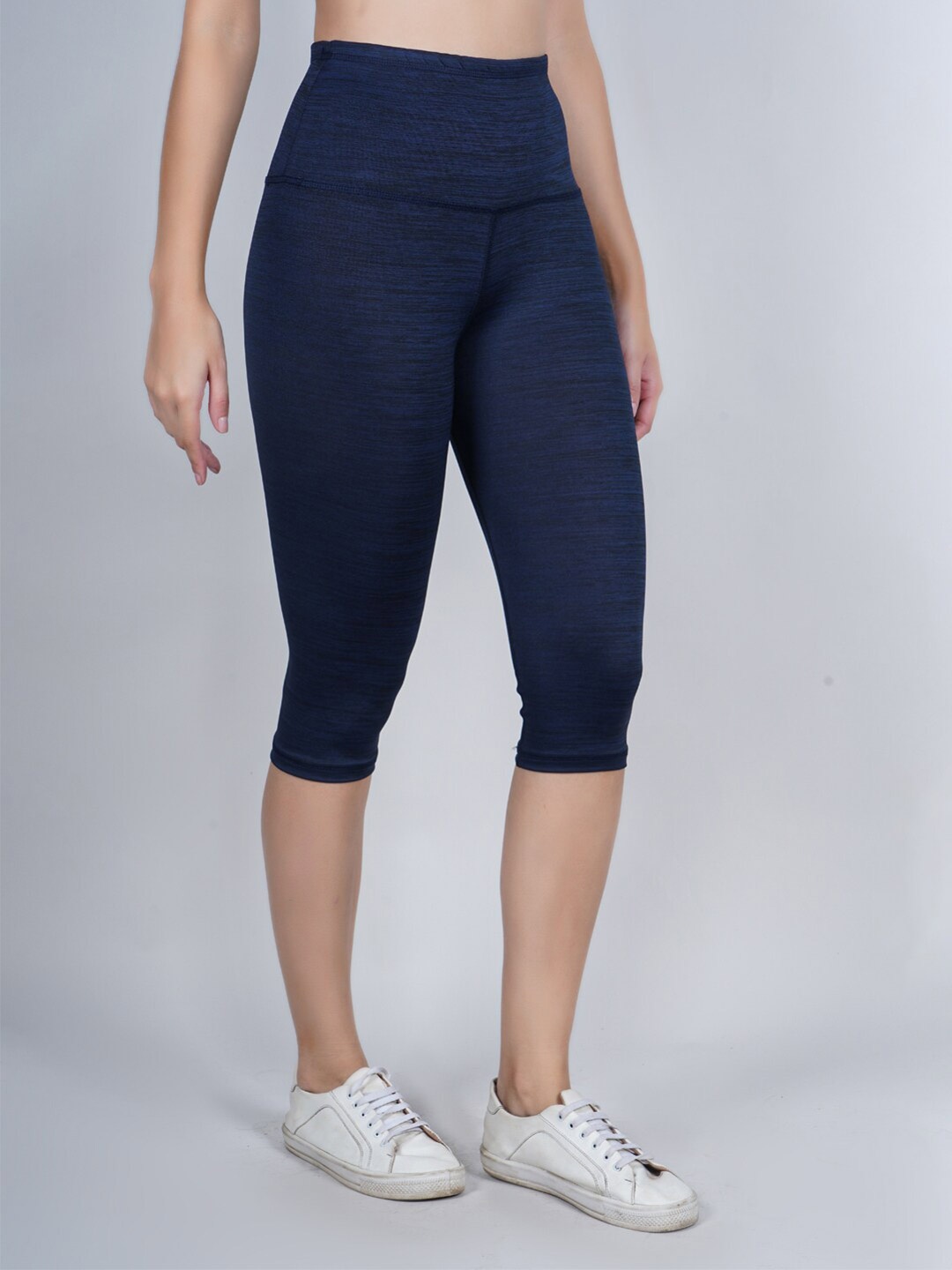 

NEVER LOSE High-Rise Tight Fit Capris, Navy blue