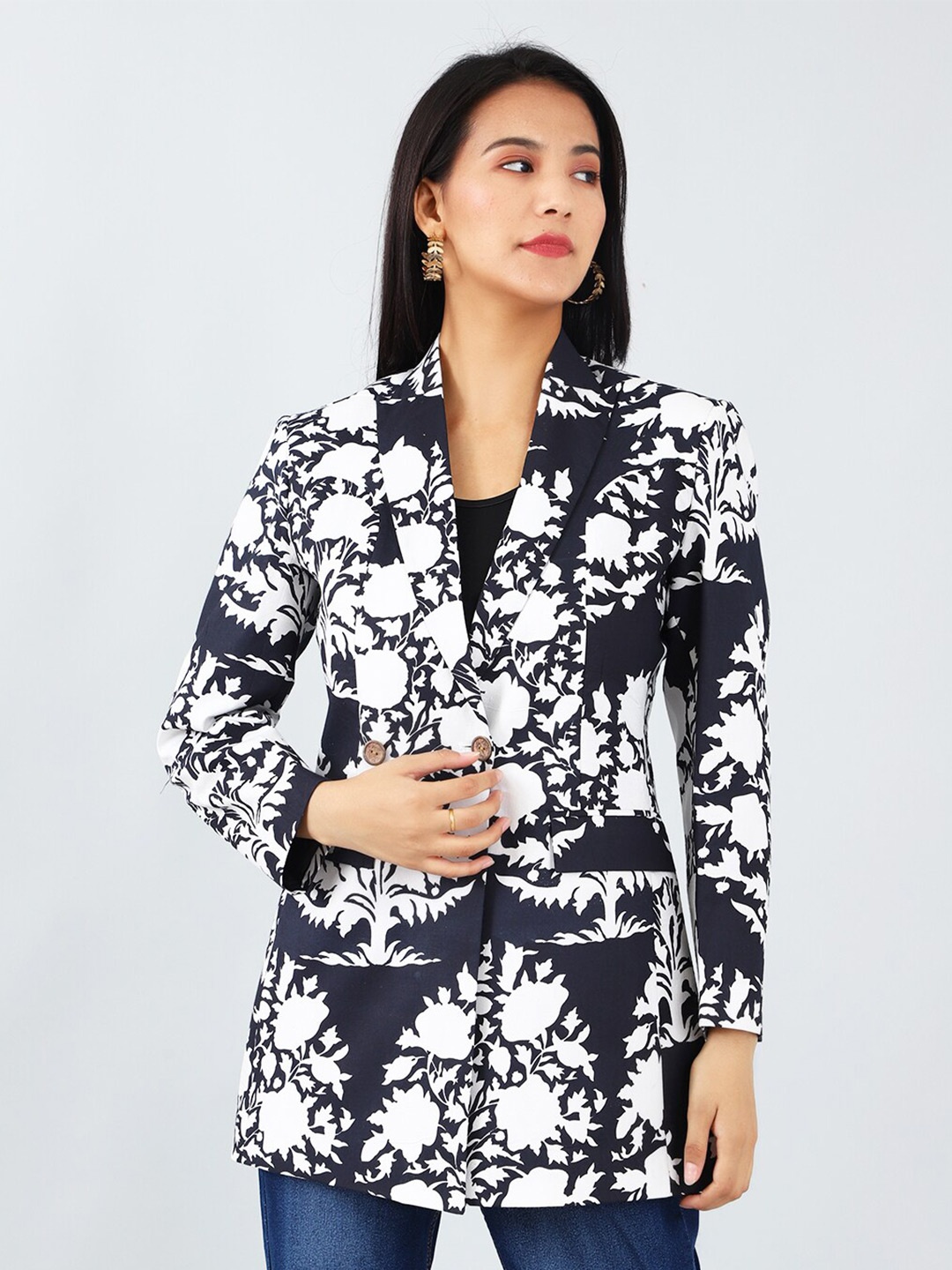 

INDOPHILIA Printed Single-Breasted Blazer, Black