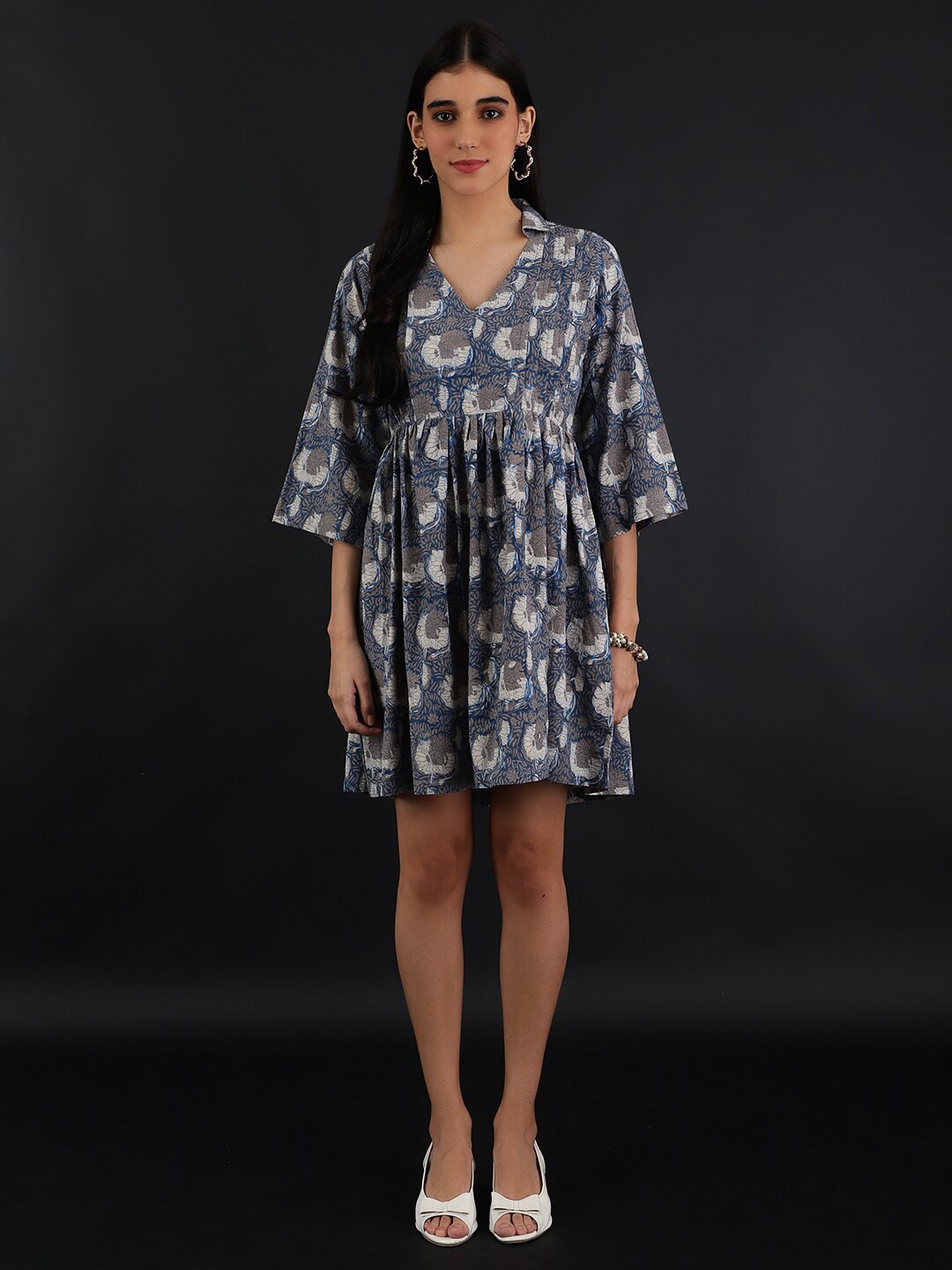 

INDOPHILIA Floral Printed Flared Sleeve Cotton Fit & Flare Above knee Dress, Grey