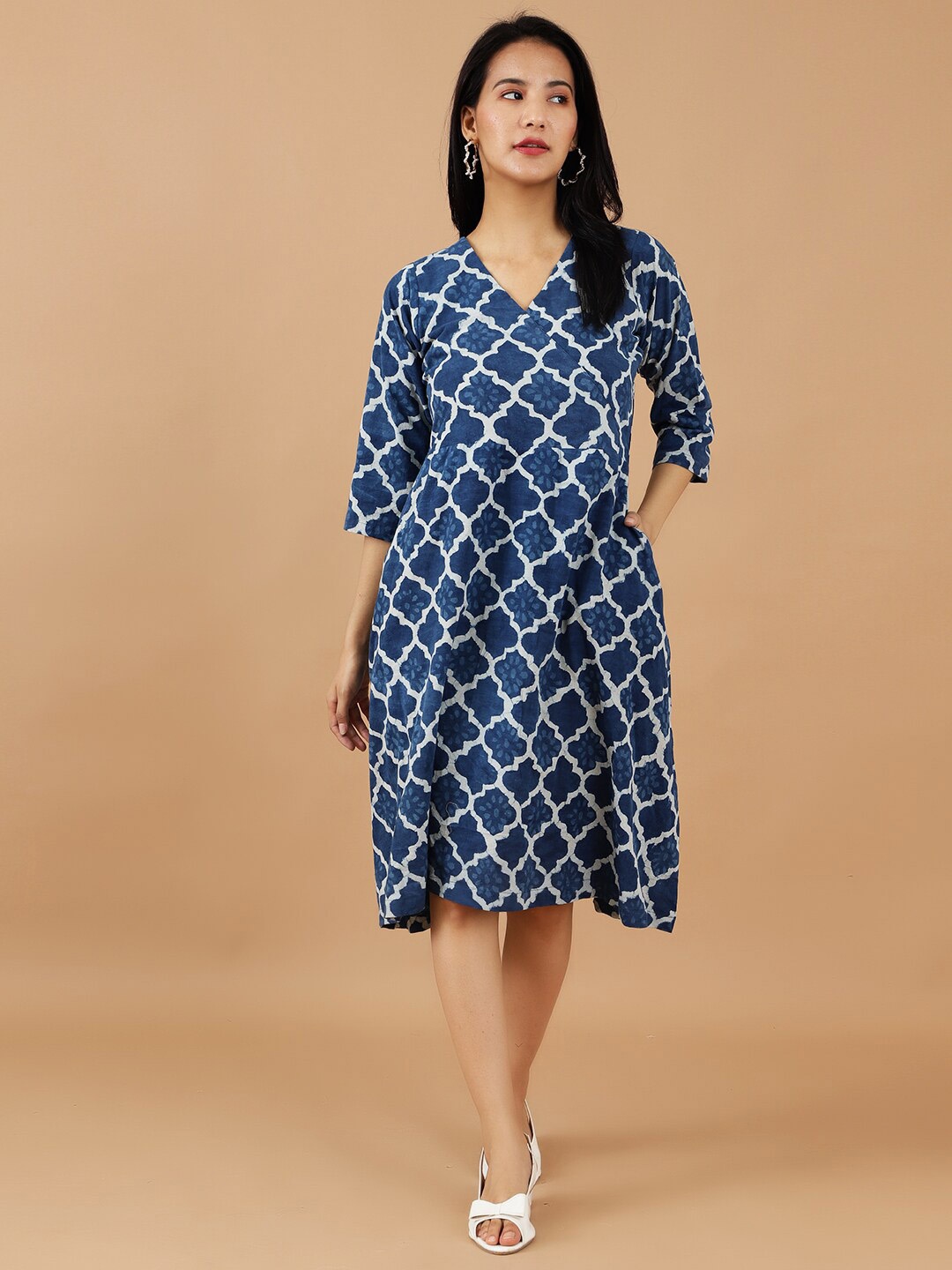 

INDOPHILIA Printed V-Neck Pleated Wrap Dress, Blue