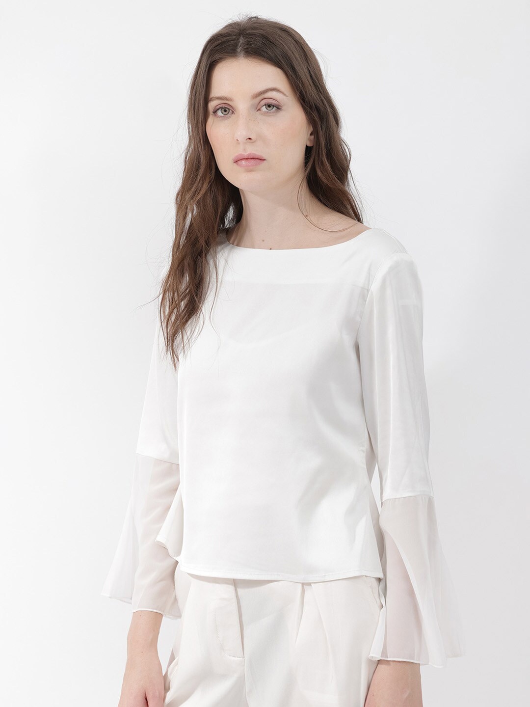 

RAREISM Bell Sleeve Top, White