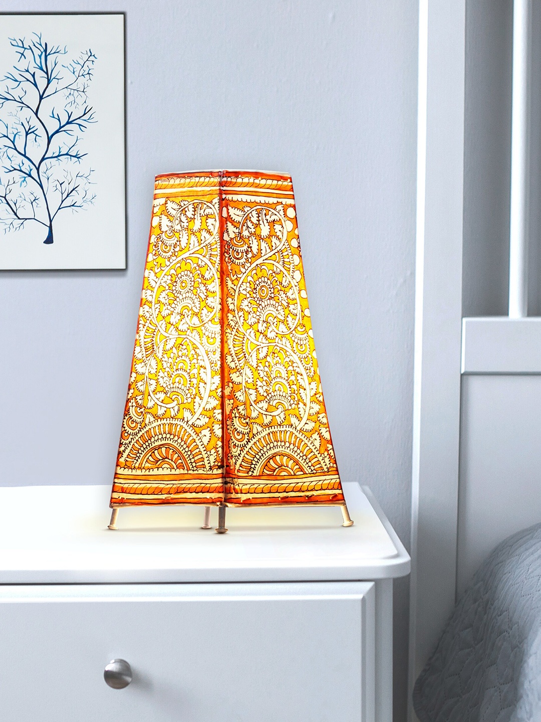 

ARTDARSHAN Yellow Floral Traditional Leather Lamp