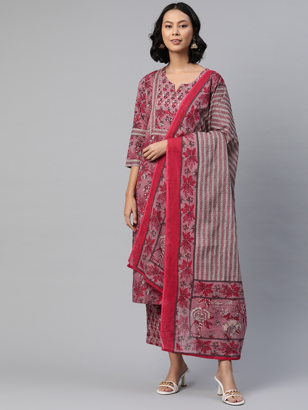 

Readiprint Fashions Women Floral Printed Beads and Stones Cotton Kurta Set, Pink