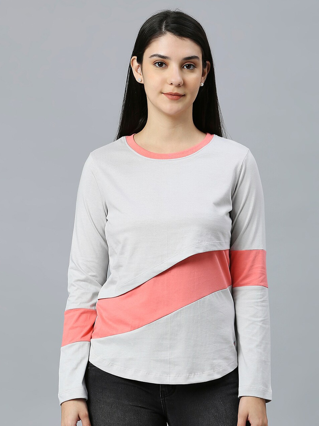 

True Shape Women Grey Floral Drop-Shoulder Sleeves Pockets T-shirt