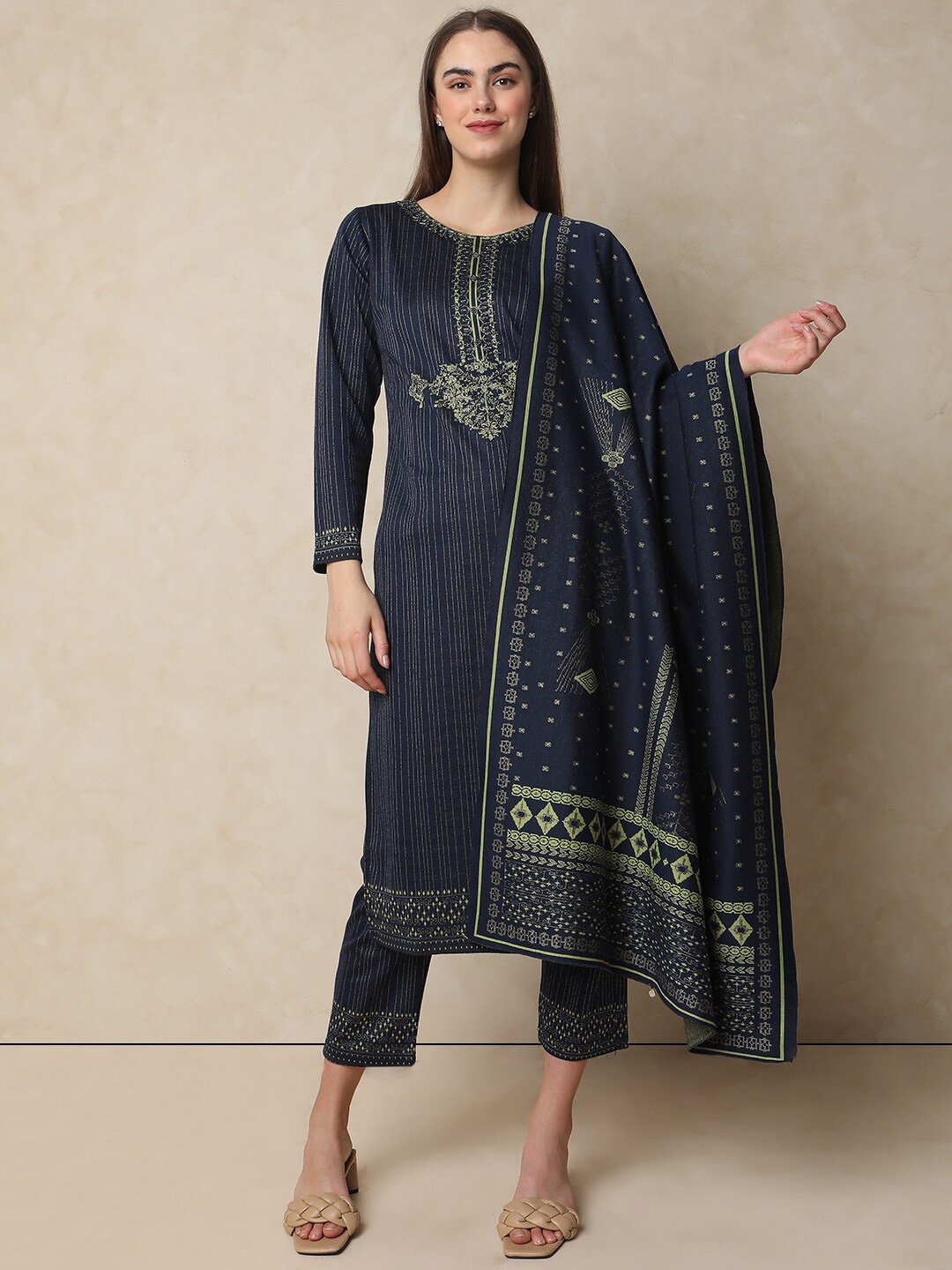 

Indifusion Striped Printed Straight Kurta With Trousers & Dupatta, Blue