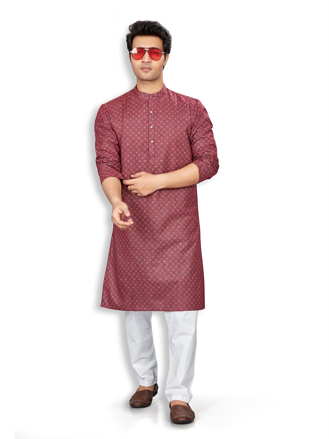 

Authentics Mandarin Collar Long Sleeves Ethnic Printed Regular Straight Kurta with Pyjamas, Maroon