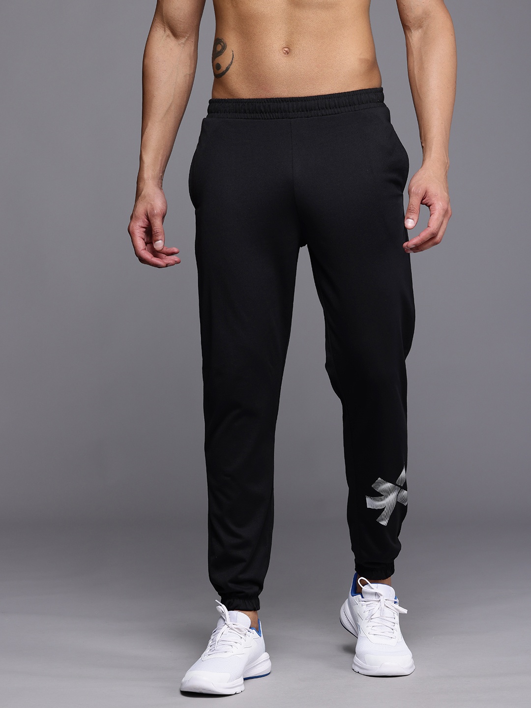 

HRX by Hrithik Roshan Men Rapid Dry & Antimicrobial Finish Running Joggers, Black