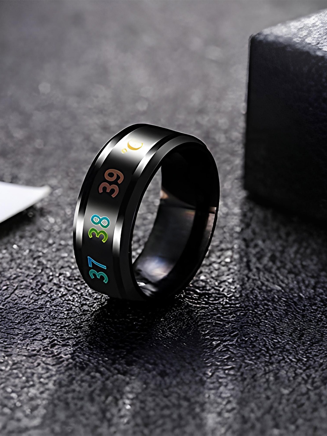 

KARISHMA KREATIONS Stainless Steel Temperature Finger Rings, Black