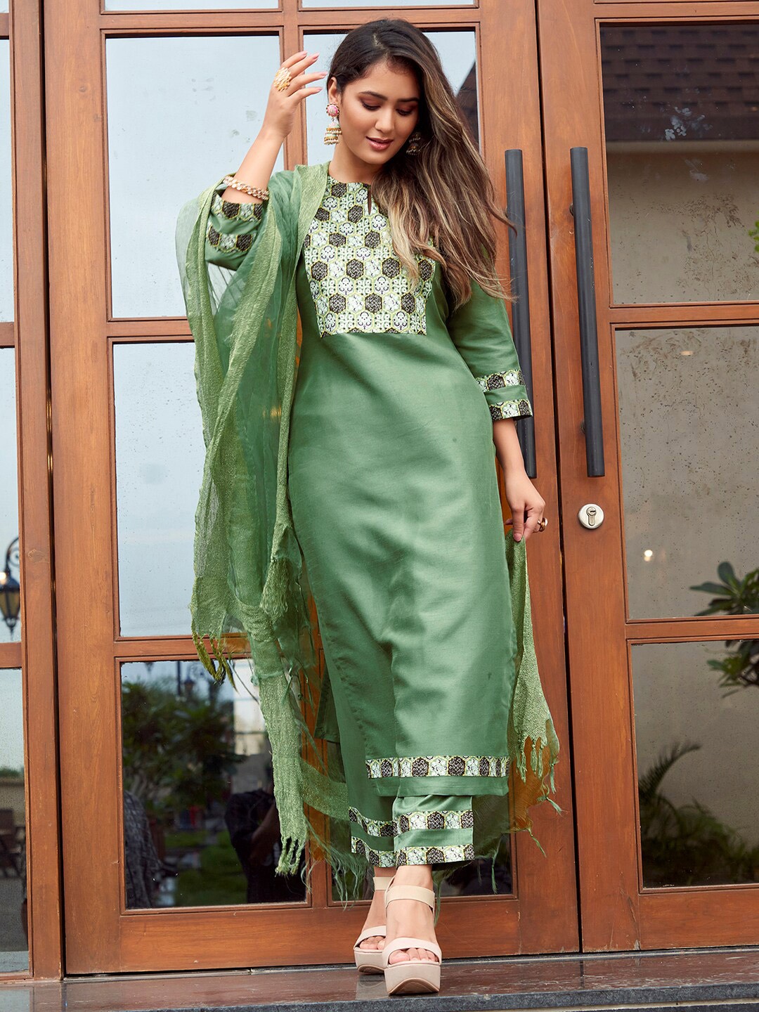 

KALINI Ethnic Motifs Yoke Design Kurta With Trousers & Dupatta, Green