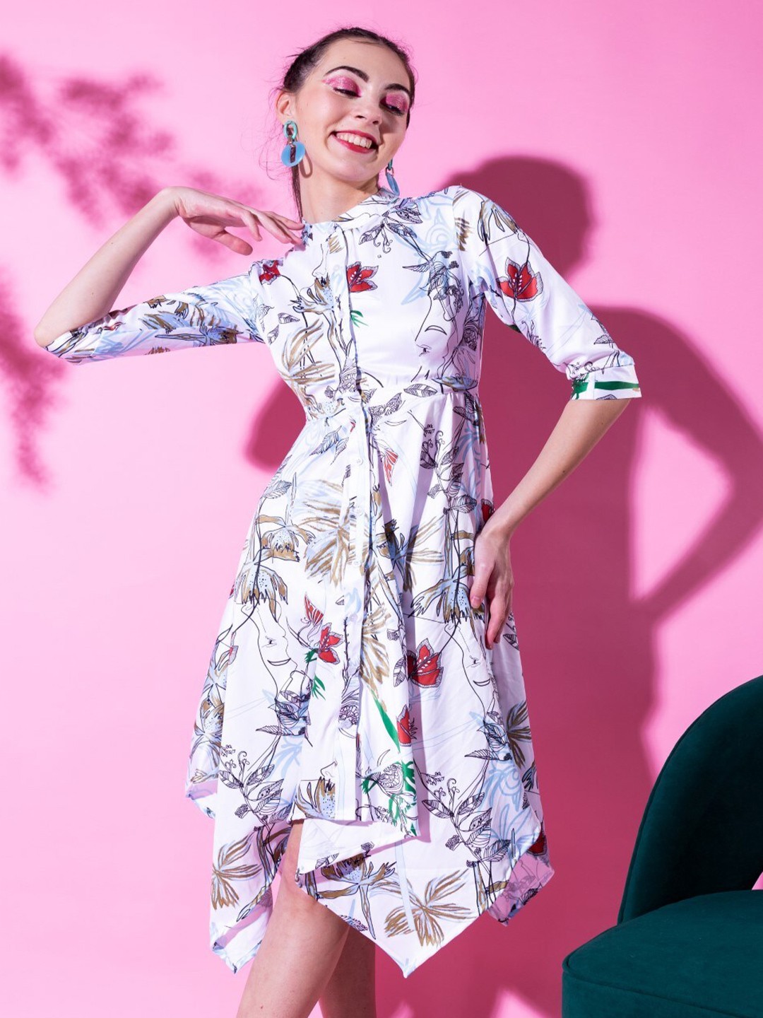 

Stylecast X Hersheinbox White & Black Floral Print Shirt Dress