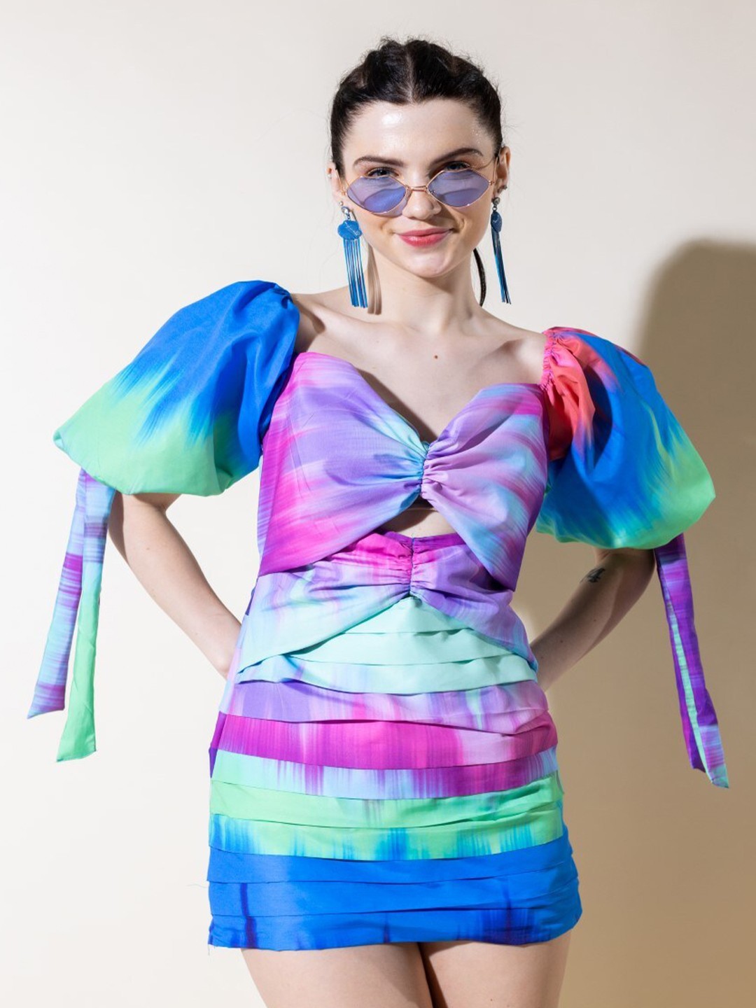 

Stylecast X Hersheinbox Green & Blue Abstract Printed Pure Cotton Sheath Mini Dress