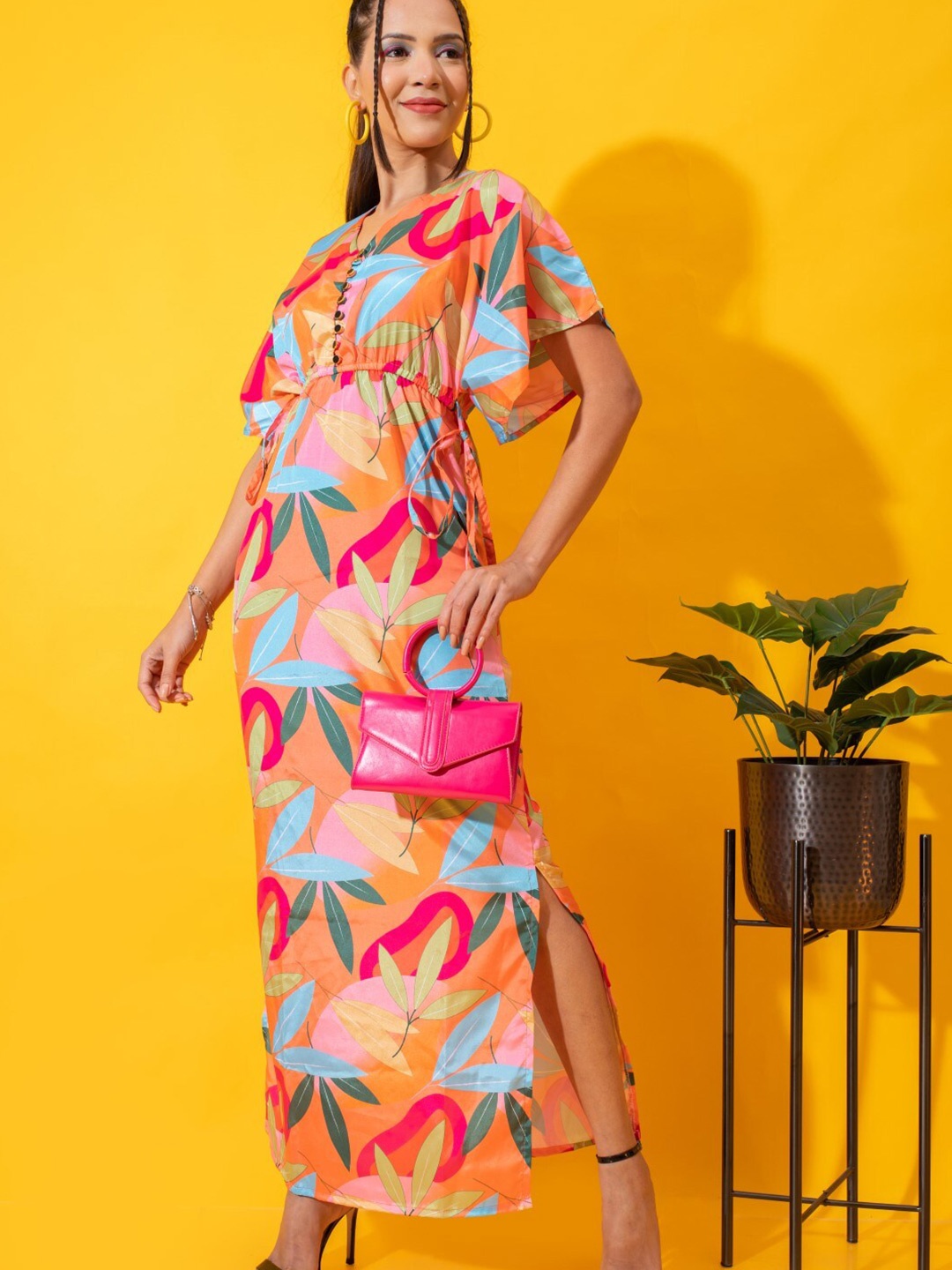 

Stylecast X Hersheinbox Orange & Blue Floral Print Flared Sleeve Crepe Maxi Dress
