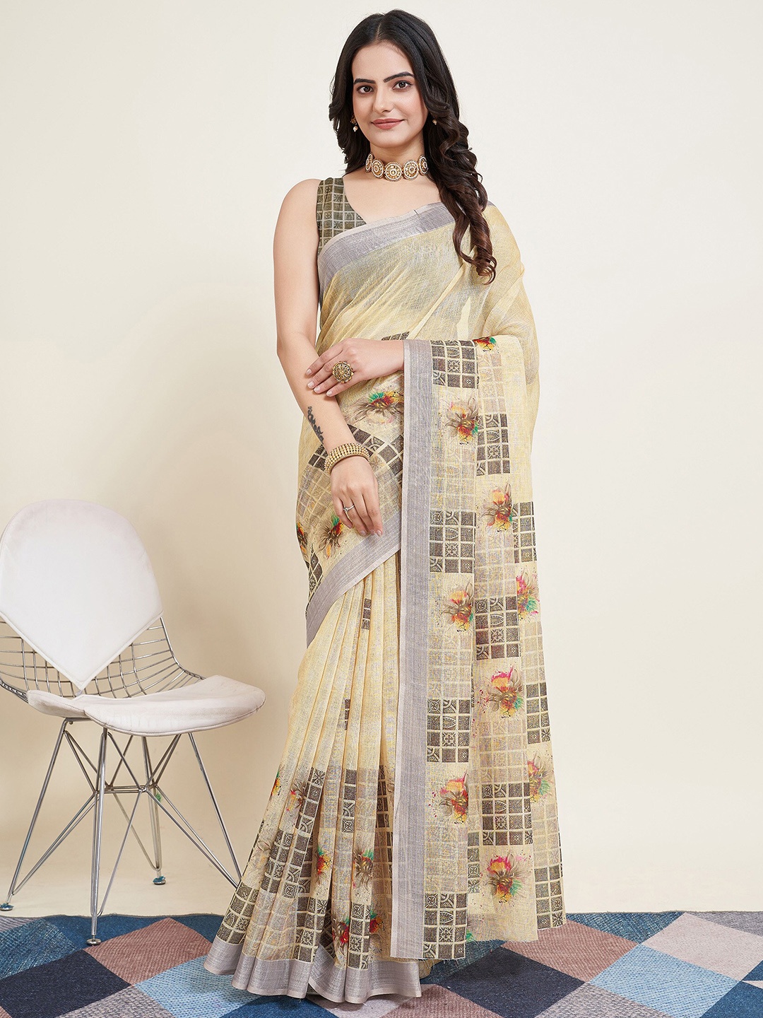 

KALINI Floral Printed Saree, Beige
