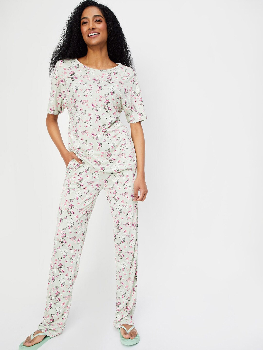 

max Floral Printed Night suit, Green