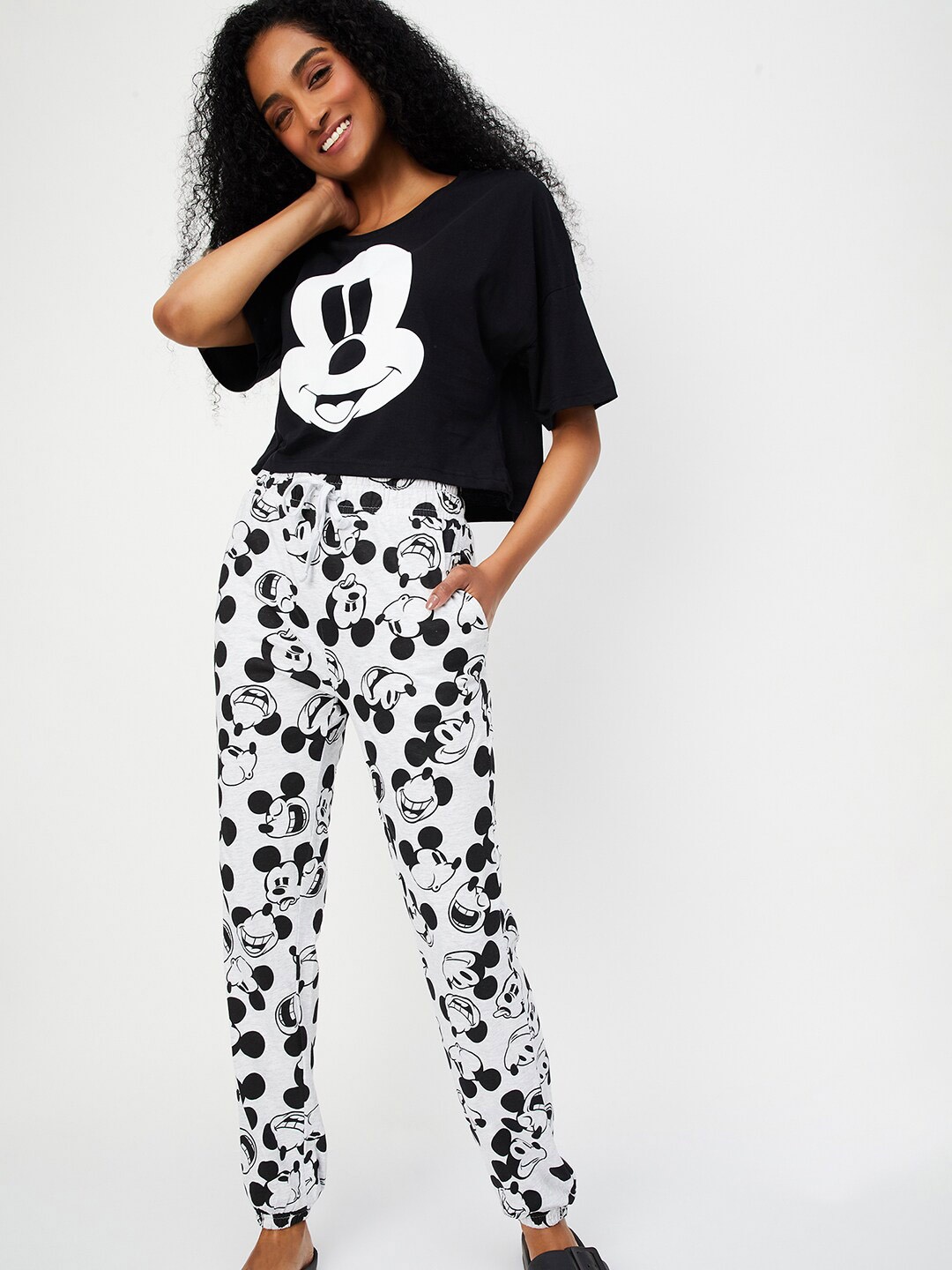 

max Mickey Mouse Printed Pure Cotton Night suit, Black