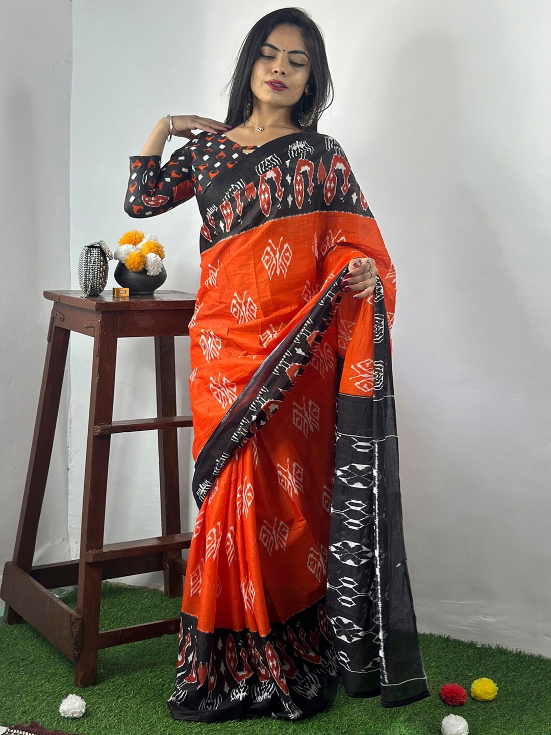 

KALINI Ethnic Motifs Printed Pure Cotton Ikat Saree, Orange