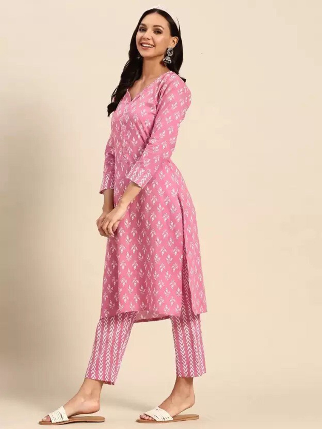 

KALINI Floral Printed V-Neck Dobby Pure Cotton Kurta with Trousers, Peach