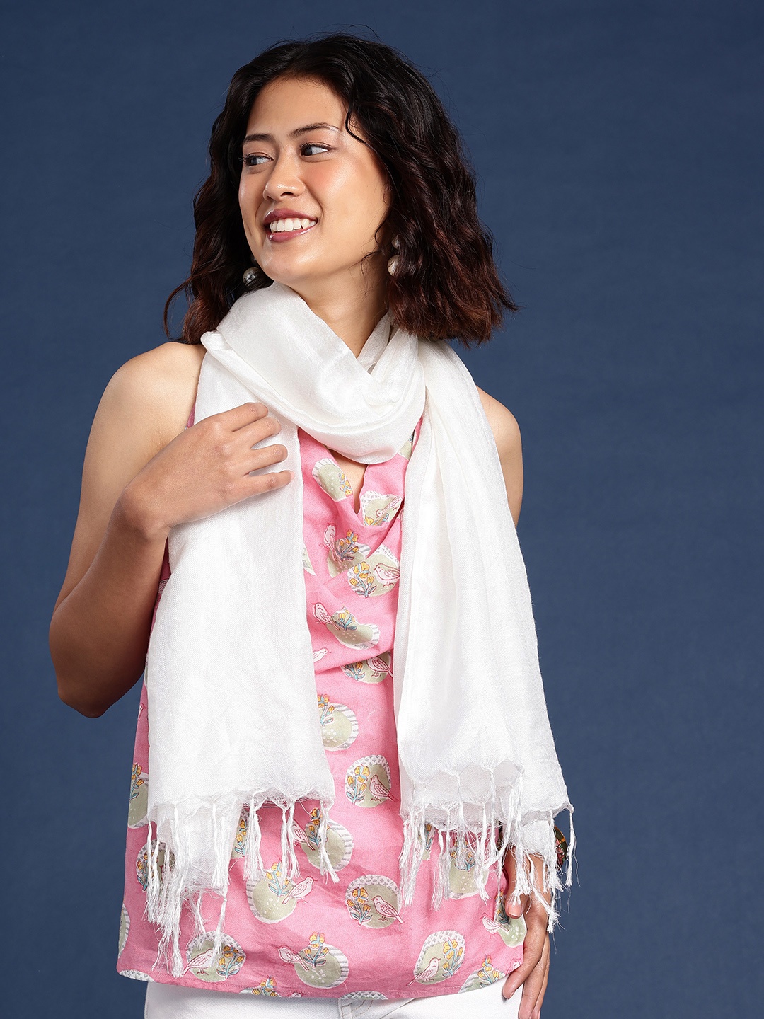 

Taavi Woven Design Handloom Stole, White