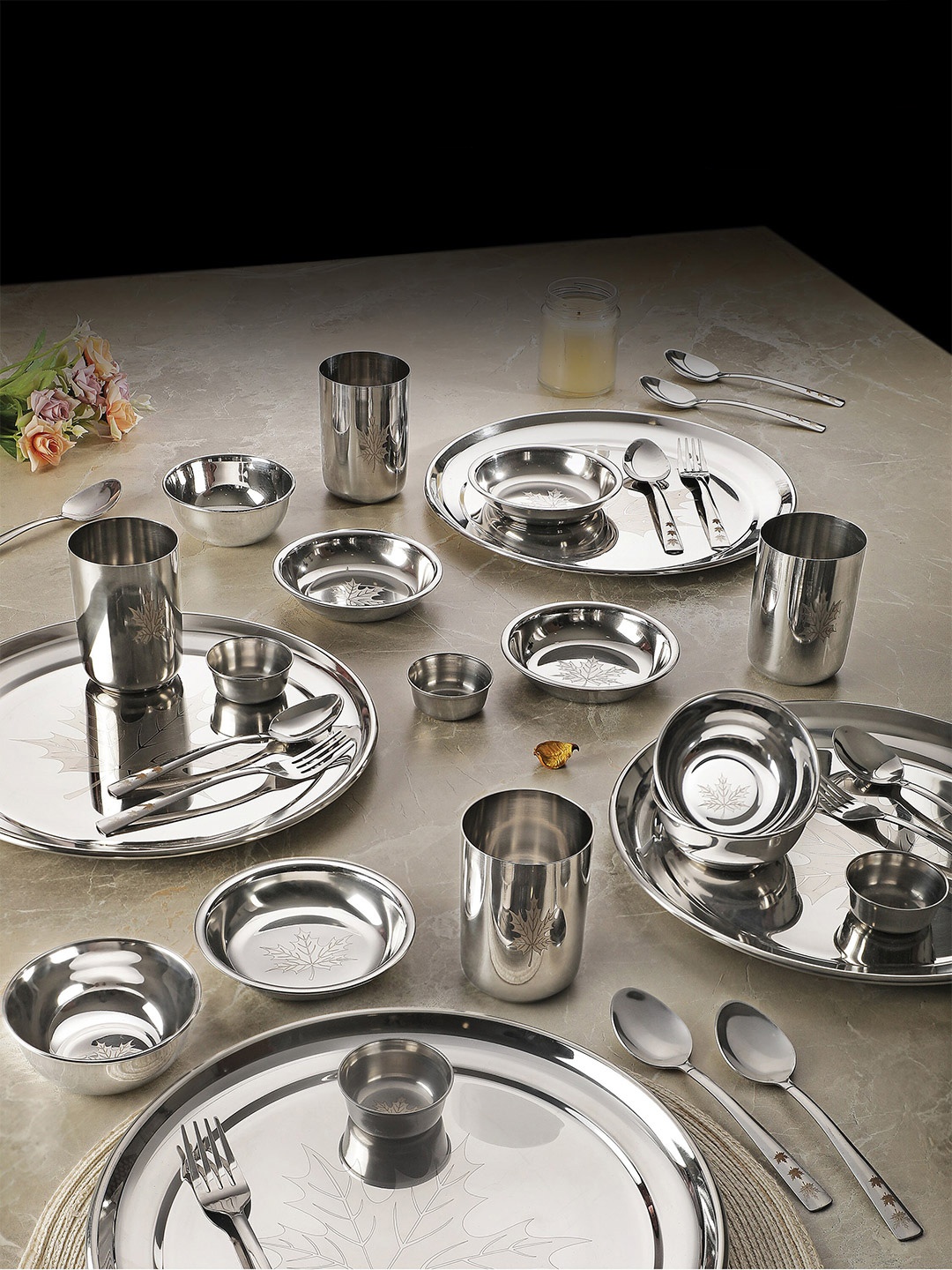 

Classic Essentials Stainless Steel Silver Toned 12 Pieces Maple Dinner Set