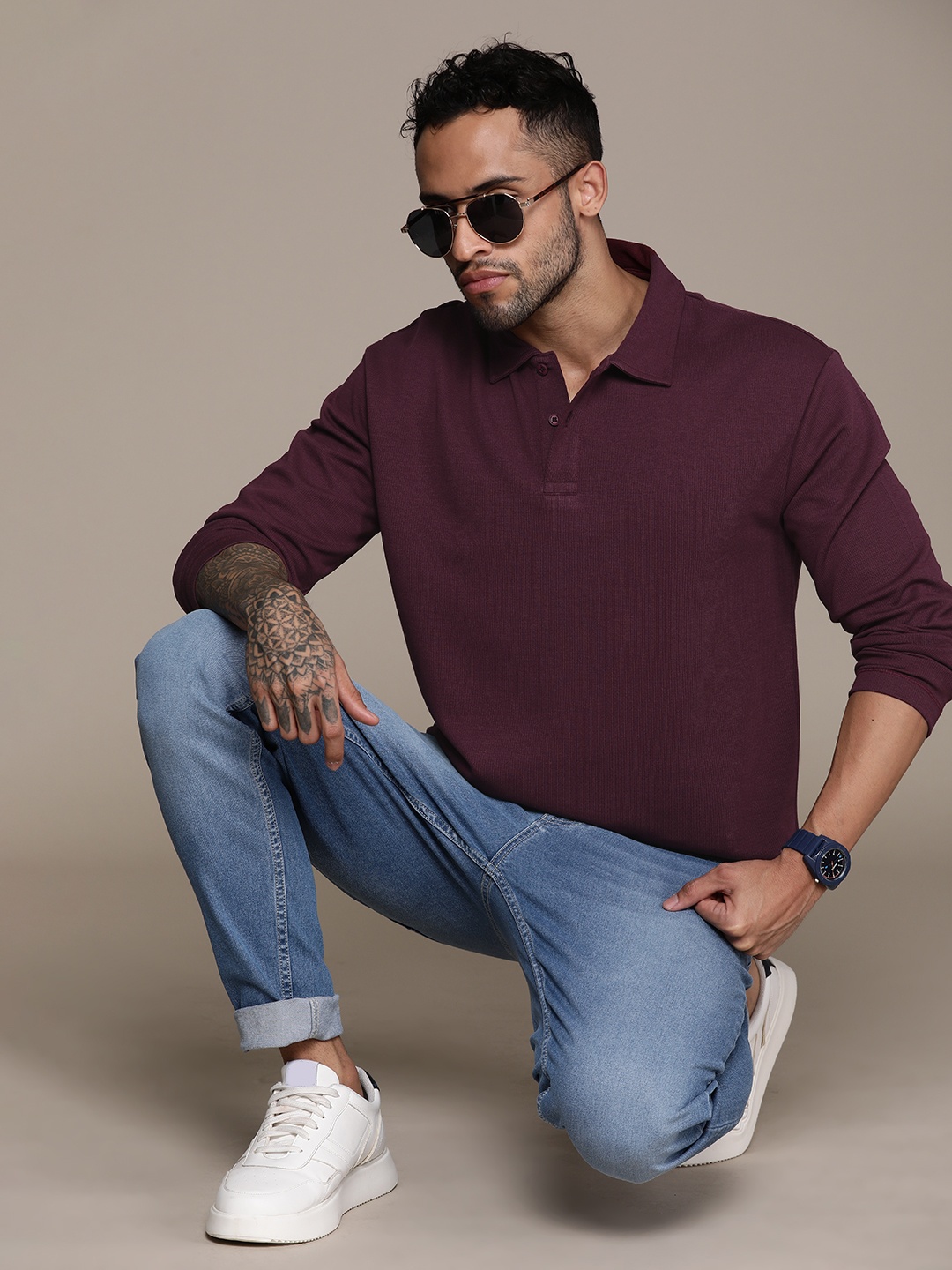 

Roadster Men Solid Polo Collar Relaxed Fit T-shirt, Burgundy