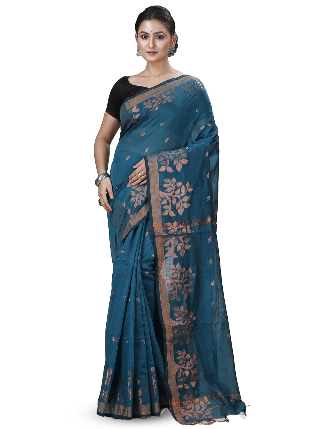 

PuJoy Green & Gold-Toned Woven Design Zari Taant Saree
