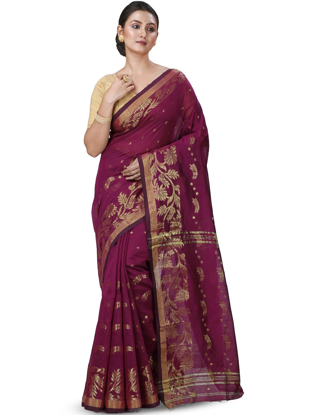 

PuJoy Woven Design Zari Taant Saree, Maroon