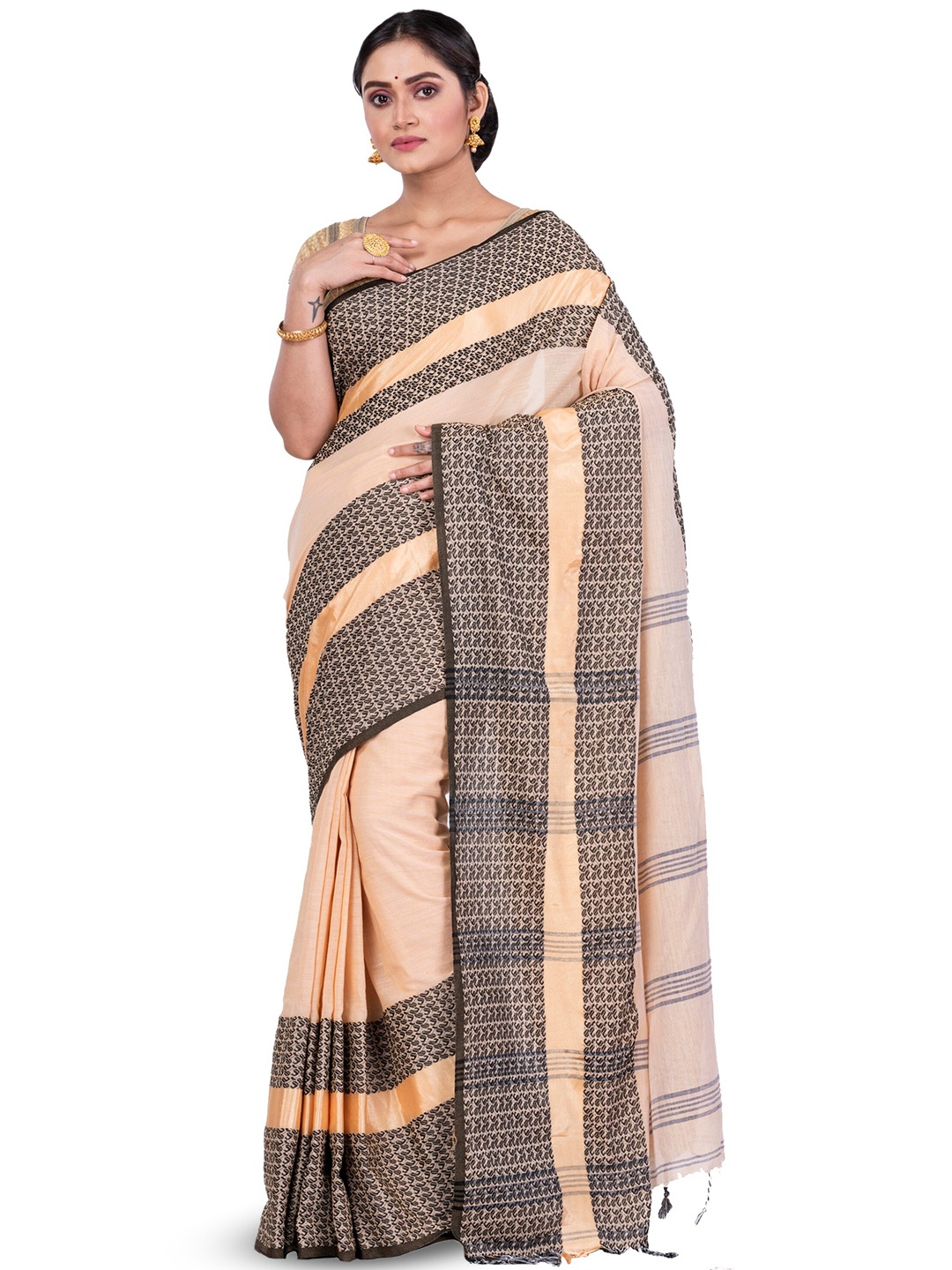 

PuJoy Geometric Woven Design Pure Cotton Taant Saree, Off white