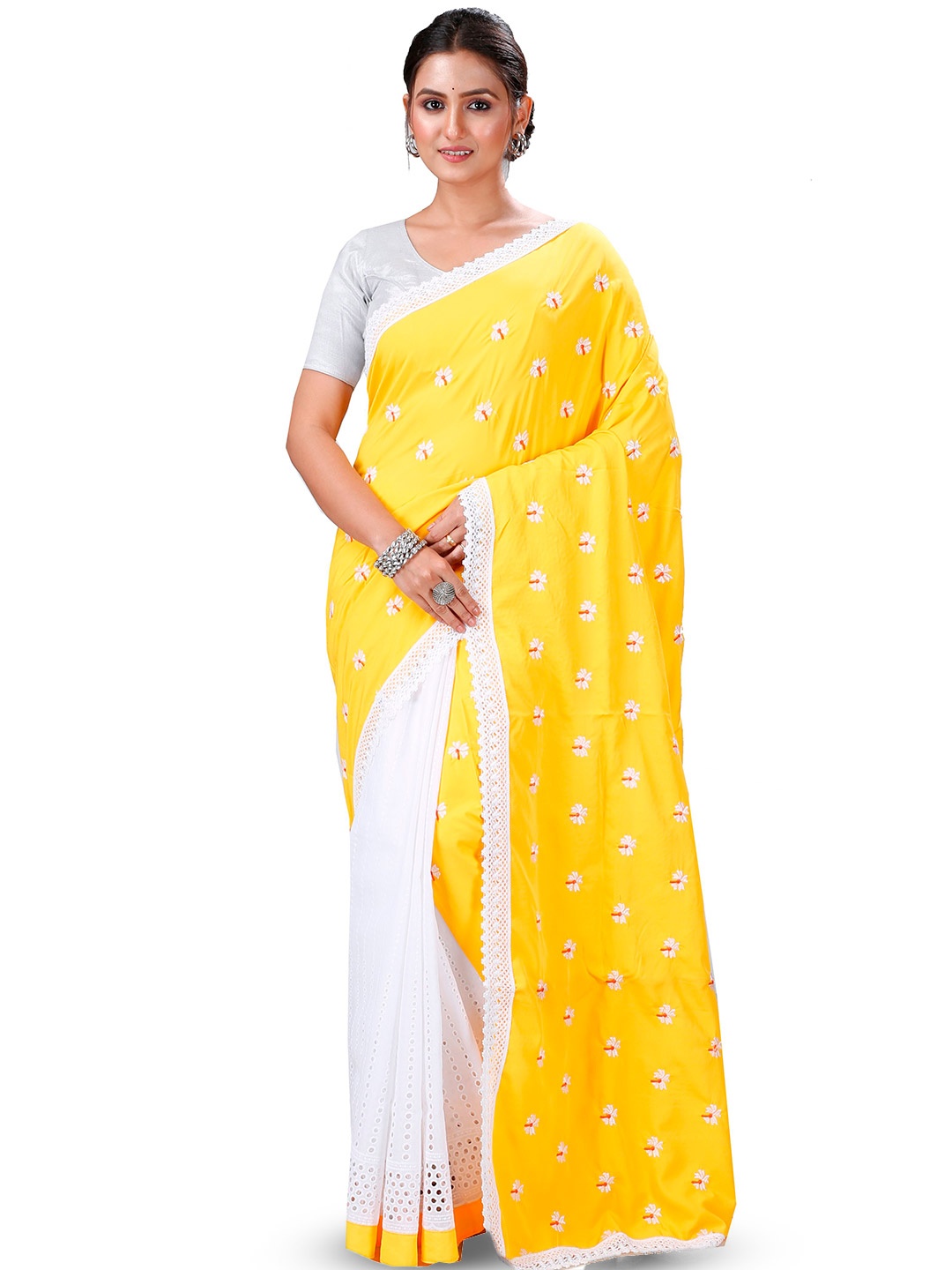 

PuJoy Ethnic Motifs Embroidered Pure Cotton Taant Saree, Yellow