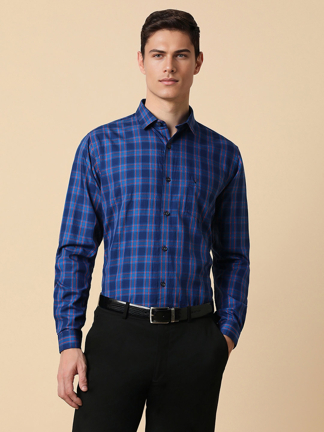 

Allen Solly Men Blue Slim Fit Tartan Checks Opaque Checked Formal Shirt