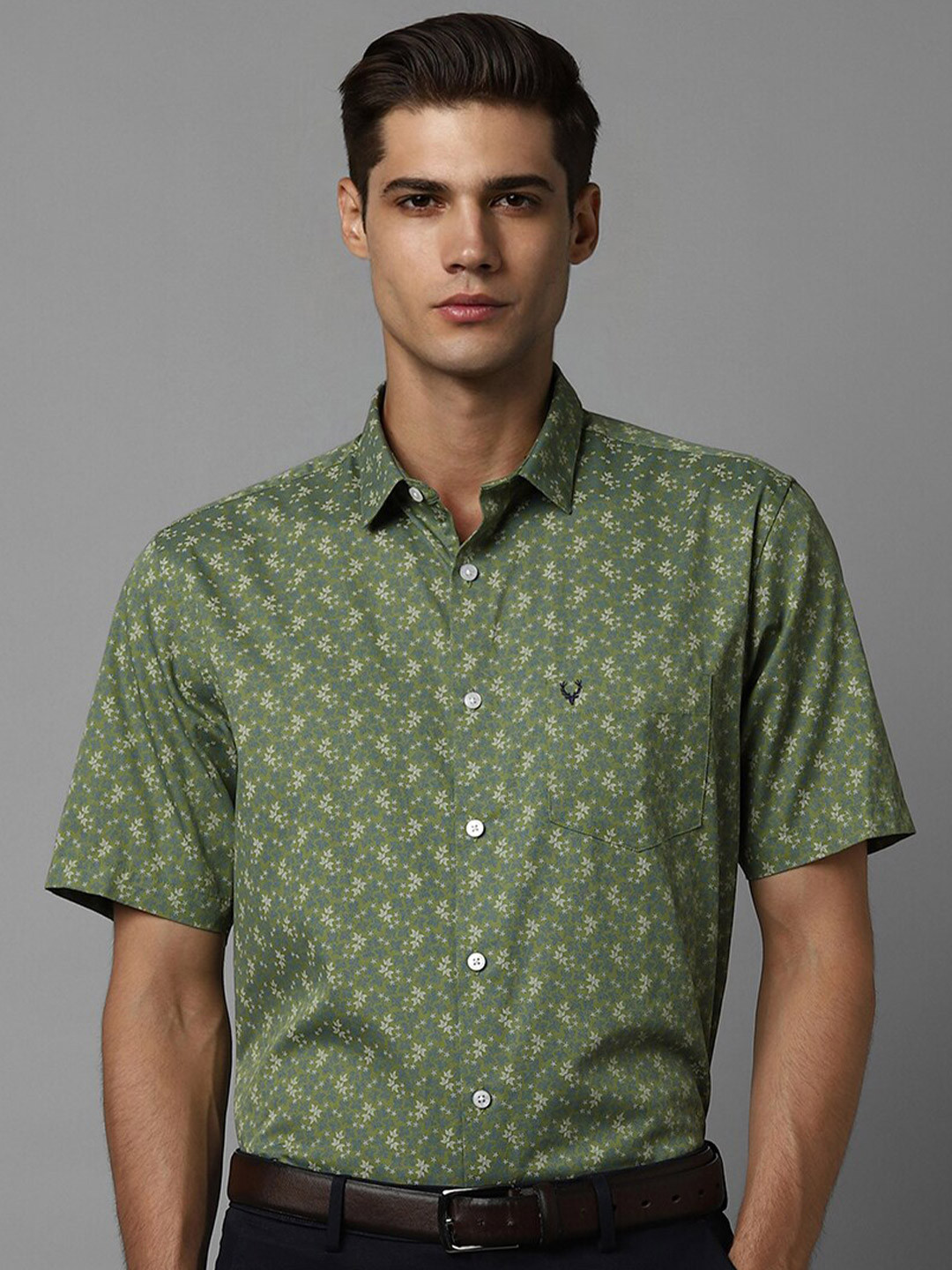 

Allen Solly Slim Fit Floral Opaque Printed Cotton Casual Shirt, Green