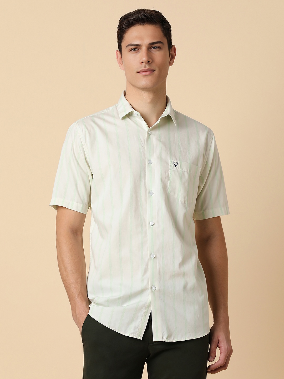 

Allen Solly Spread Collar Green Slim Fit Opaque Cotton Casual Shirt