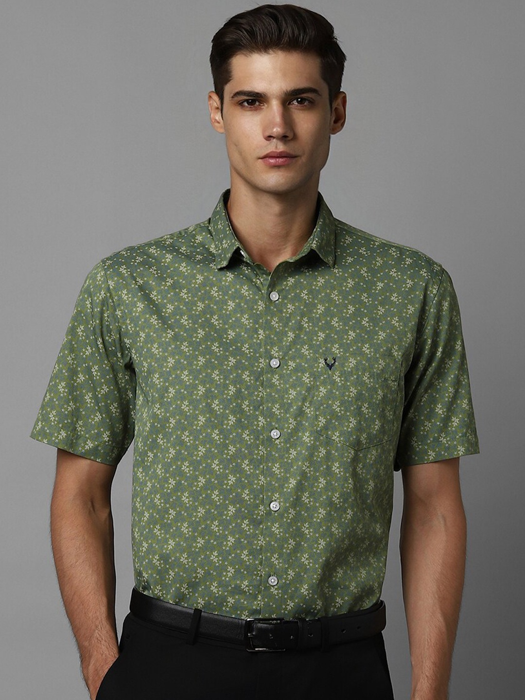 

Allen Solly Slim Fit Floral Printed Cotton Opaque Formal Shirt, Green