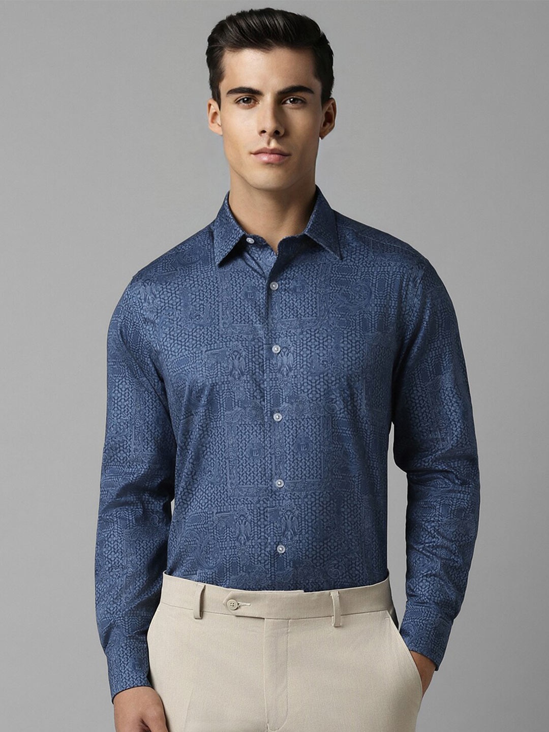 

Louis Philippe Ethnic Motifs printed Cotton Regular Fit Opaque Formal Shirt, Blue
