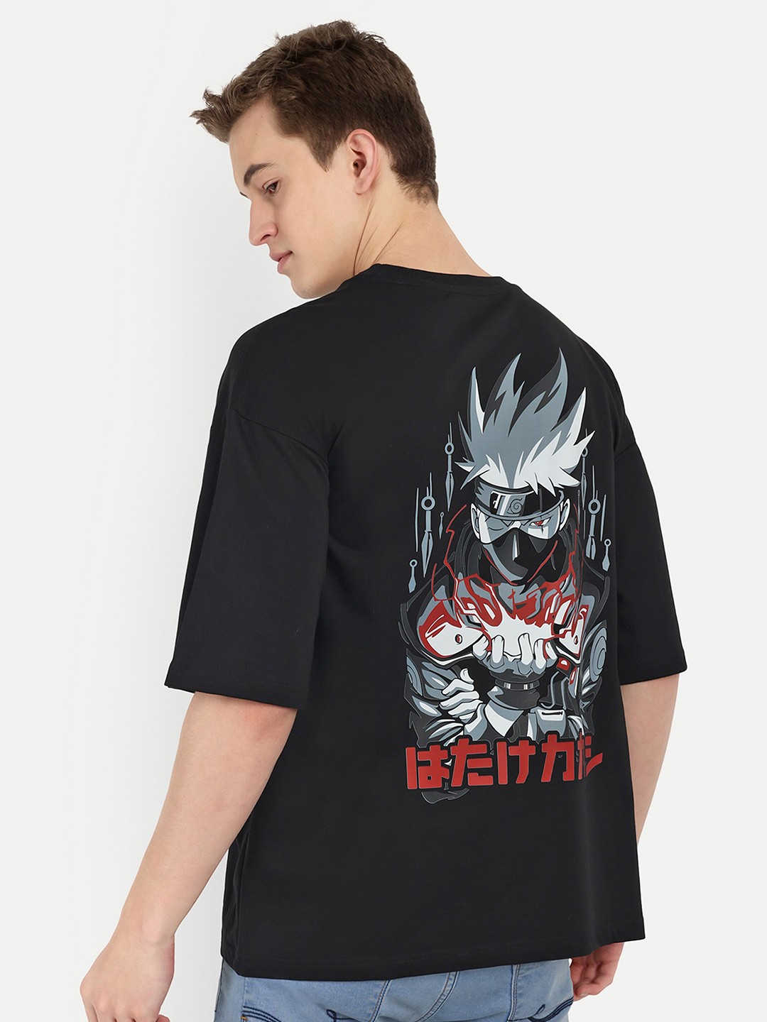 

BLURR Round Neck Drop-Shoulder Sleeves Graphic Naruto Printed T-shirt, Black