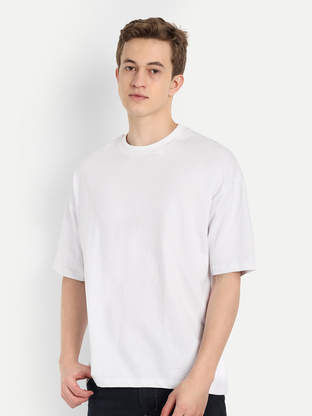 

BLURR Round Neck Drop-Shoulder Sleeves Cotton Oversize T-shirt, White