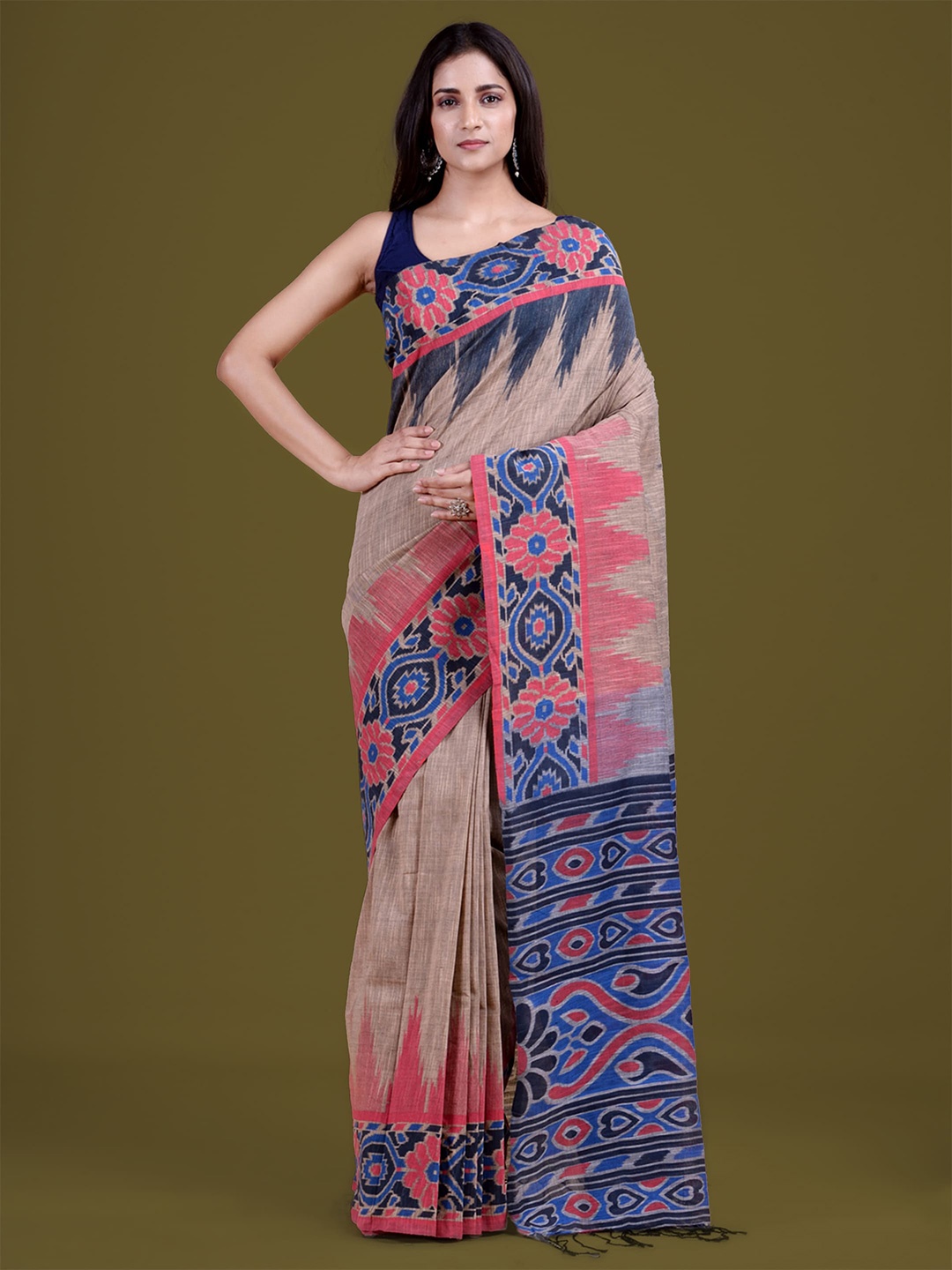 

HOUSE OF ARLI Floral Woven Design Pure Cotton Saree, Beige