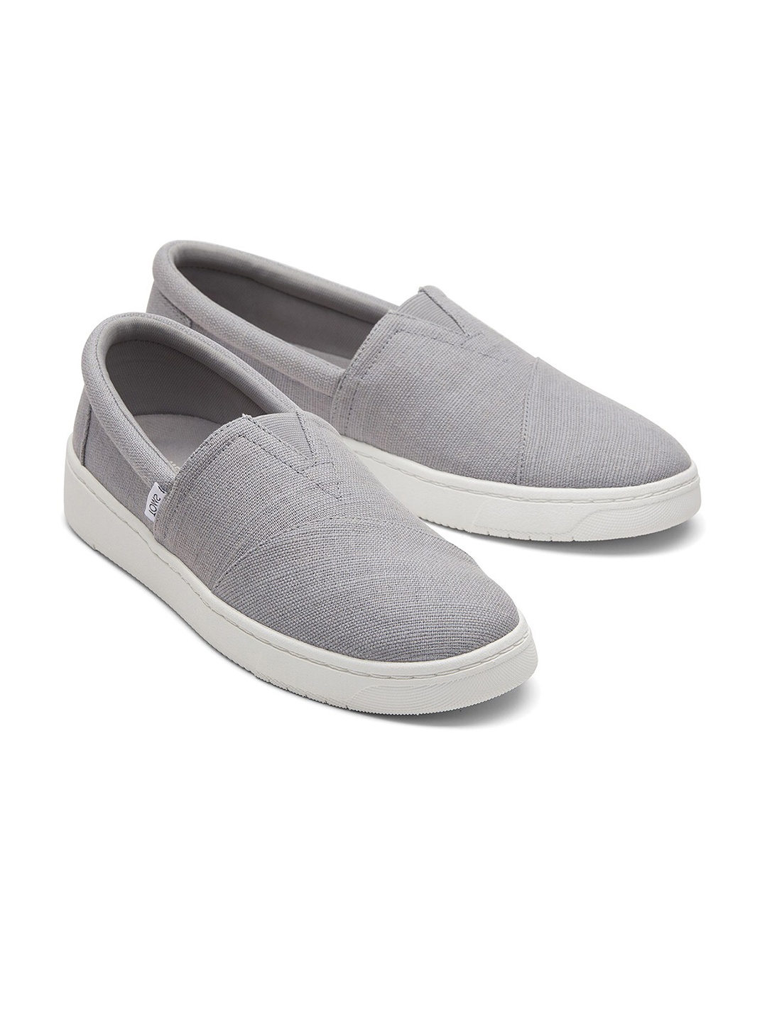 

TOMS Men Comfort Insole Contrast Sole Canvas Slip-On Sneakers, Grey