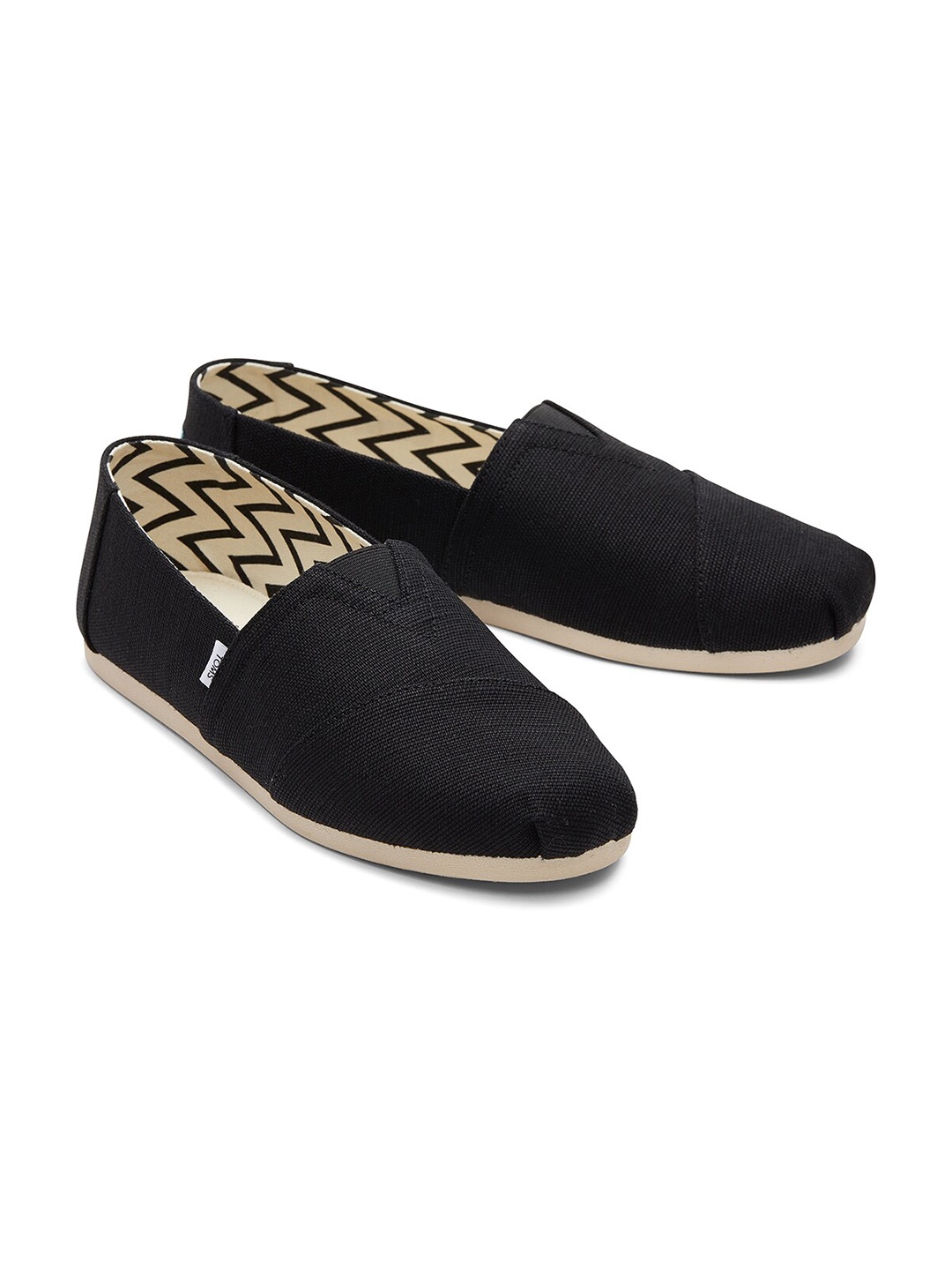 

TOMS Men Comfort Insole Contrast Sole Canvas Slip-On Sneakers, Black