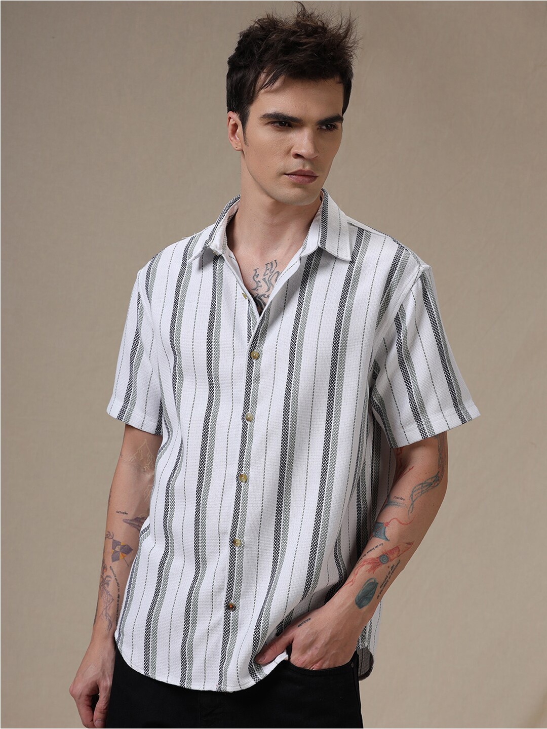 

WROGN Vertical Striped Spread Collar Short Sleeves Casual Shirt, White