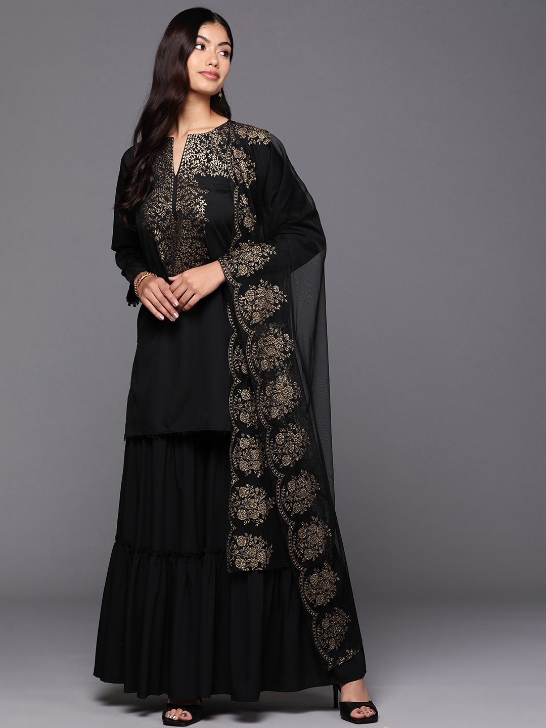 

Ahalyaa Ethnic Motifs Zari Notch Neck Regular Sleeves Sharara Set With Dupatta, Black