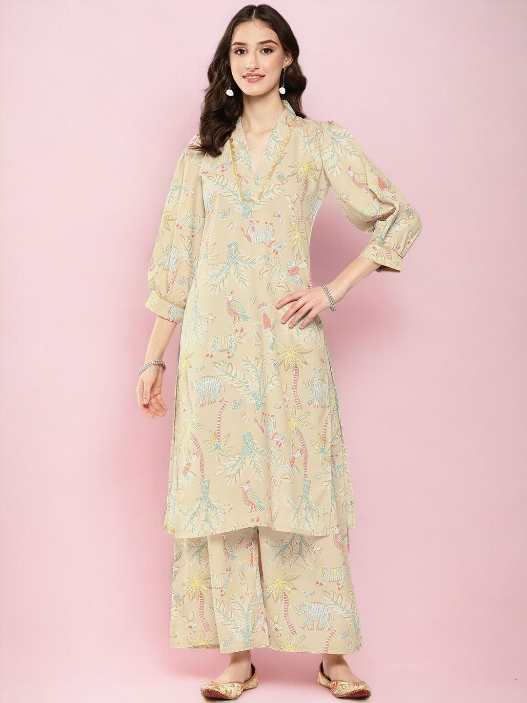 

Ahalyaa Cream Floral Printed Gotta Patti Straight Kurta With Palazzo