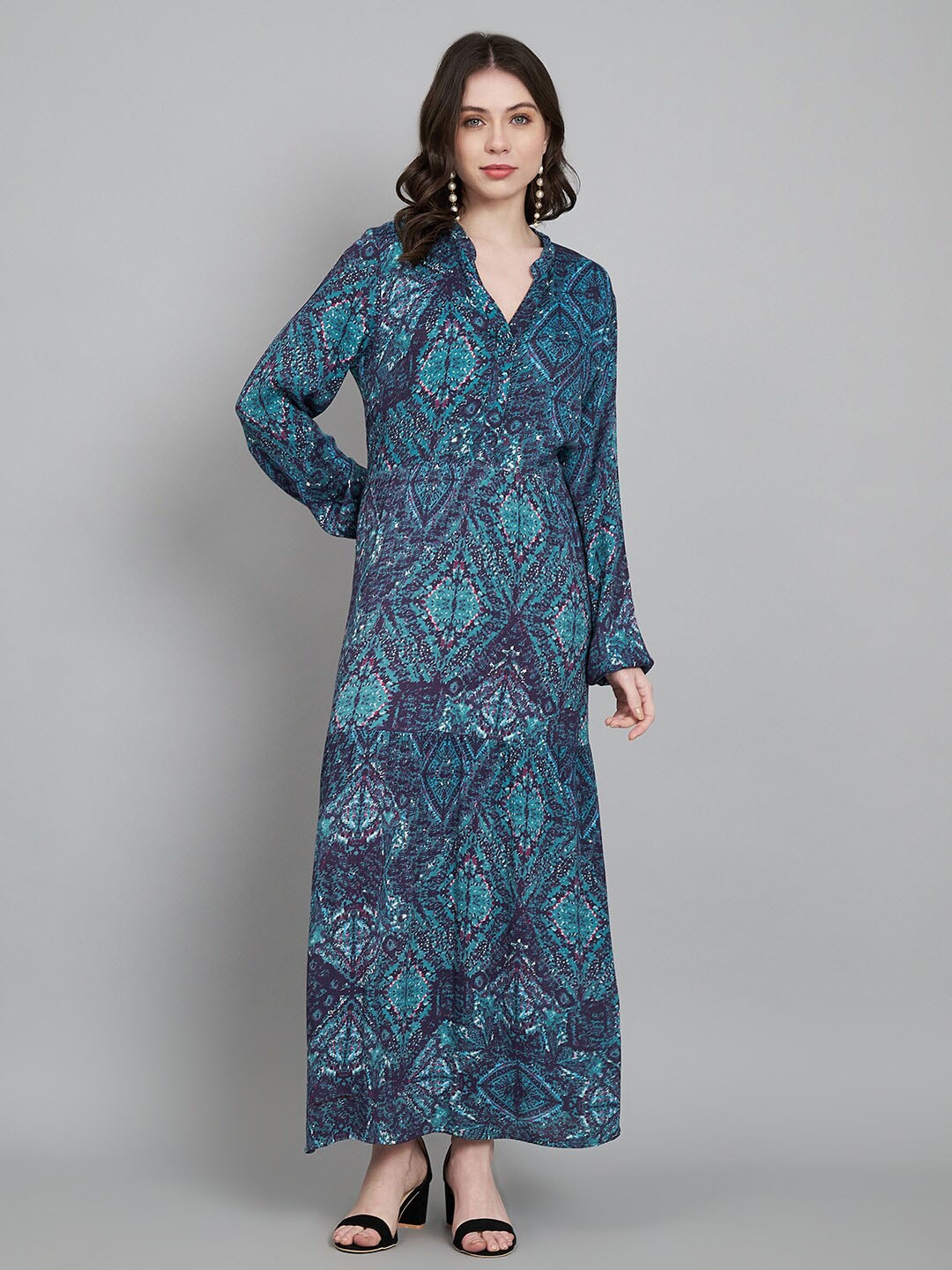 

Amagyaa Ethnic Motifs Printed V-Neck Long Sleeves Maxi Dress, Multi