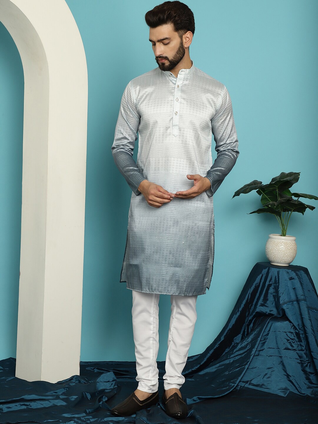 

SOJANYA Striped Sequinned Jacquard Mandarin Collar Kurta With Churidar, Grey