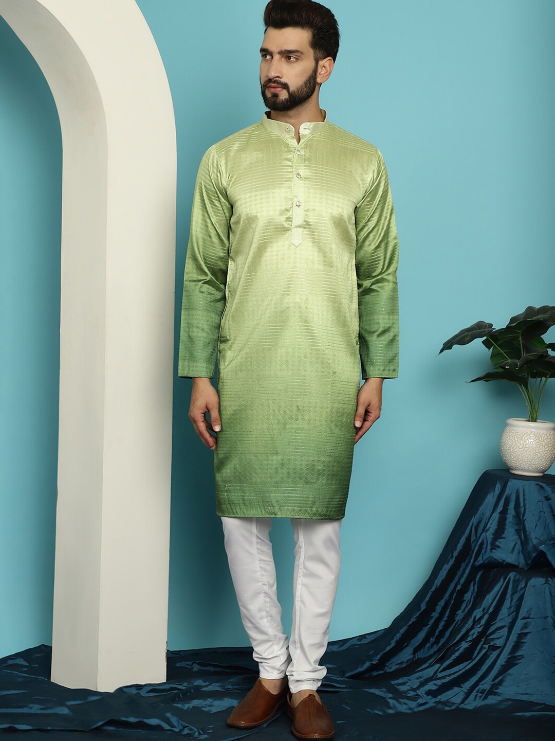 

SOJANYA Striped Woven Design Sequinned Jacquard Mandarin Collar Kurta With Churidar, Green