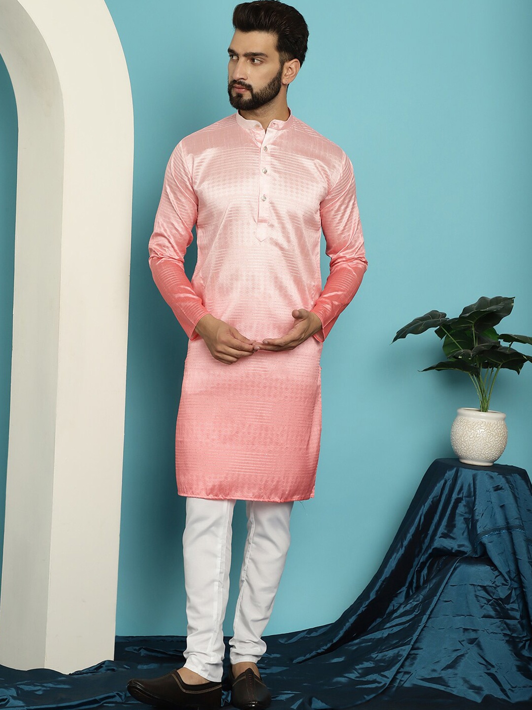 

SOJANYA Geometric Woven Design Band Collar Jacquard Silk Kurta With Churidar, Pink