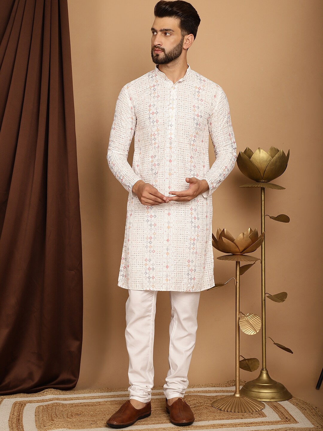 

SOJANYA Floral Embroidered Thread Work Pure Cotton Straight Kurta with Churidar, White