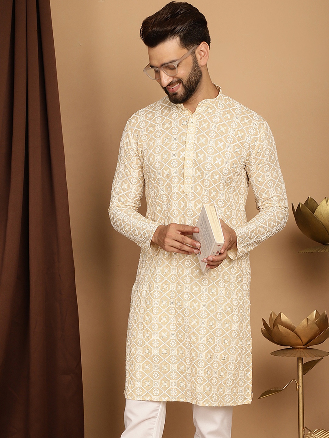 

SOJANYA Men Beige Thread Work Kurta