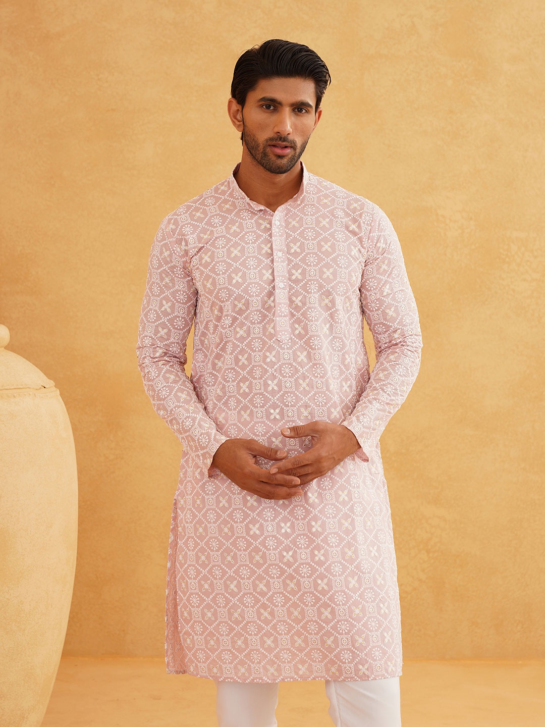 

SOJANYA Men Pink Geometric Printed Thread Work Kurta