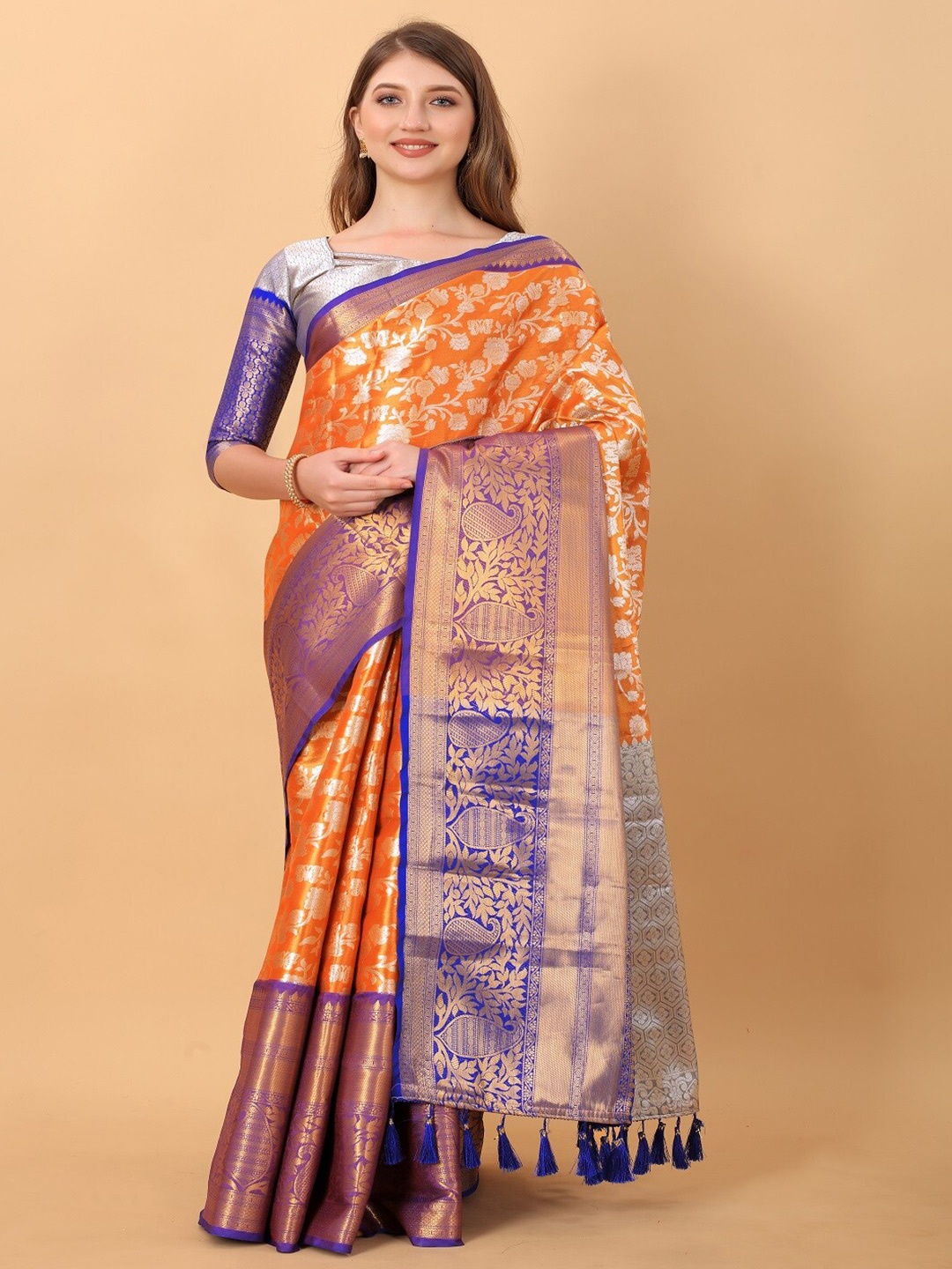 

faxofab Ethnic Motifs Woven Design Zari Pure Silk Banarasi Saree, Peach