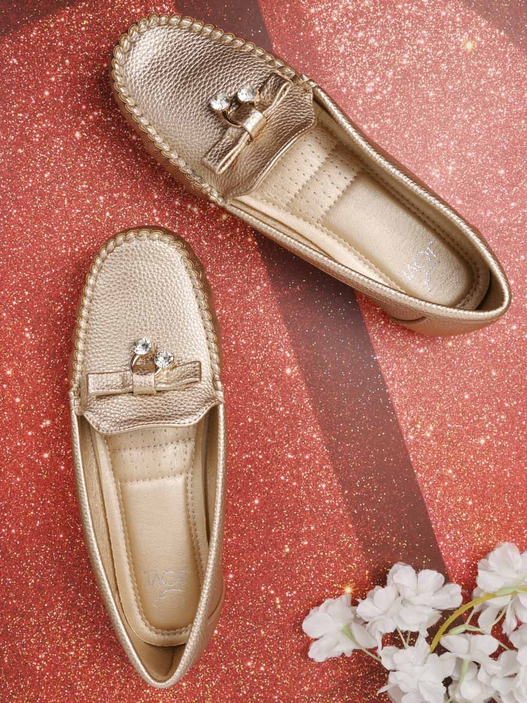 

Jove Women Embellished Textured Slip On Loafers, Gold